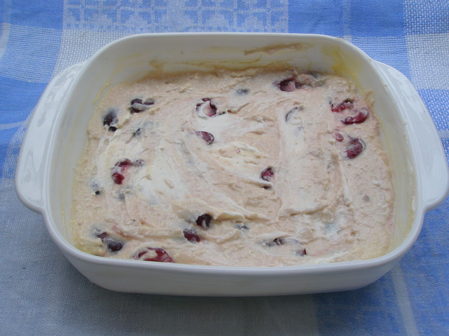 Рецепт творожной запеканки с вишней