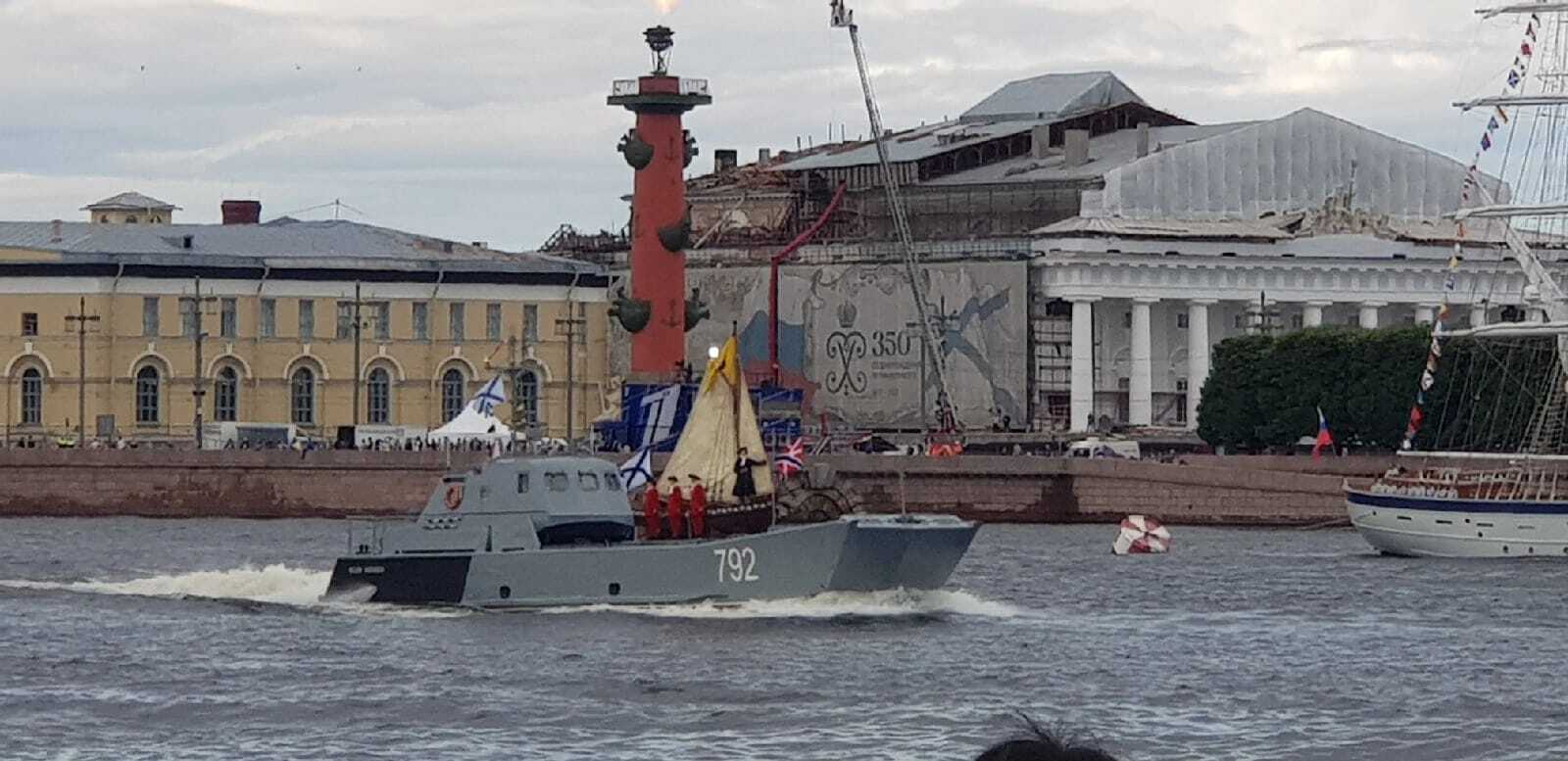 День ВМФ-2022: Санкт-Петербург, как он проходит. поздравляю всех причастных к дню ВМФ с праздником ВМФ! Смотреть на ютубе день ВМФ в Санкт-Петербурге!