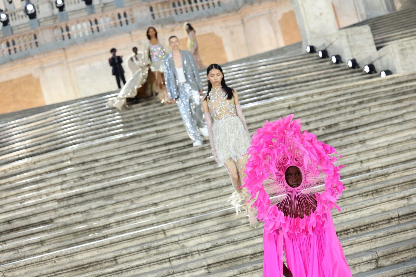 Валентино продвигает «Отдачу»