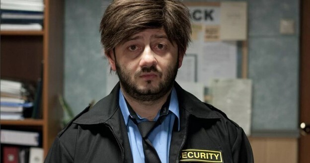 Синдром вахтёра: начальник табуретки. Как портят жизнь «директора шлагбаумов»