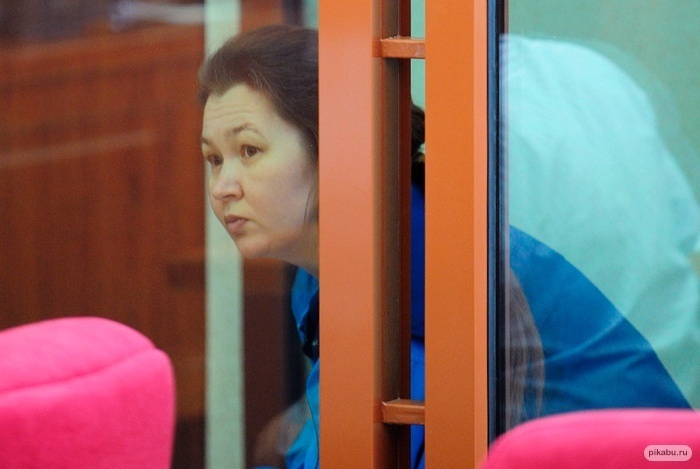 Соцработница забила молотком 17 пенсионерок