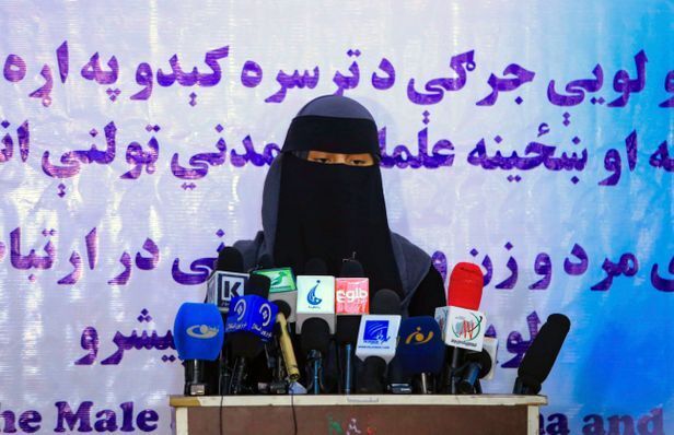 Экс-президент Афганистана о новых правителях. Должен ли Запад сотрудничать с талибами, господин Карзай?