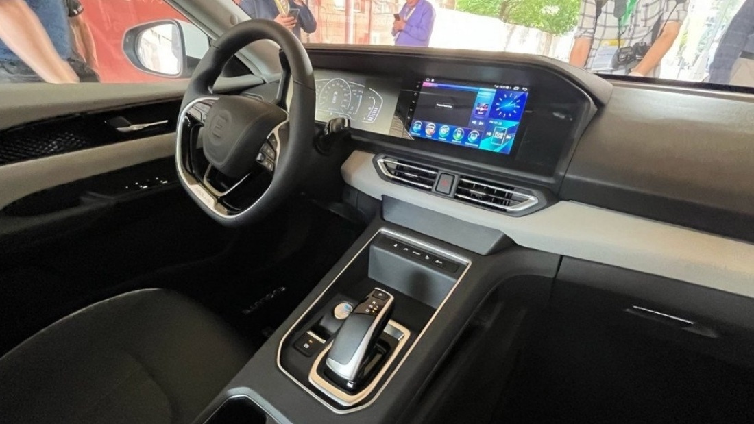 Один из электромобилей марки Evolute может появиться в российских таксопарках