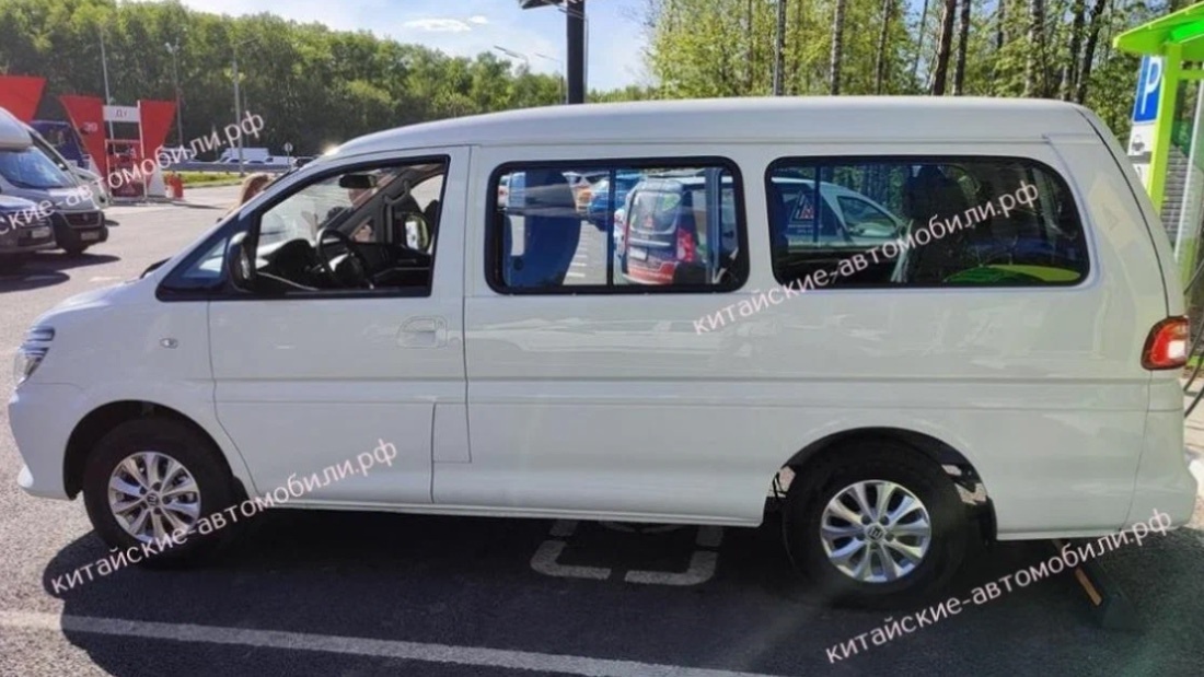 Один из электромобилей марки Evolute может появиться в российских таксопарках