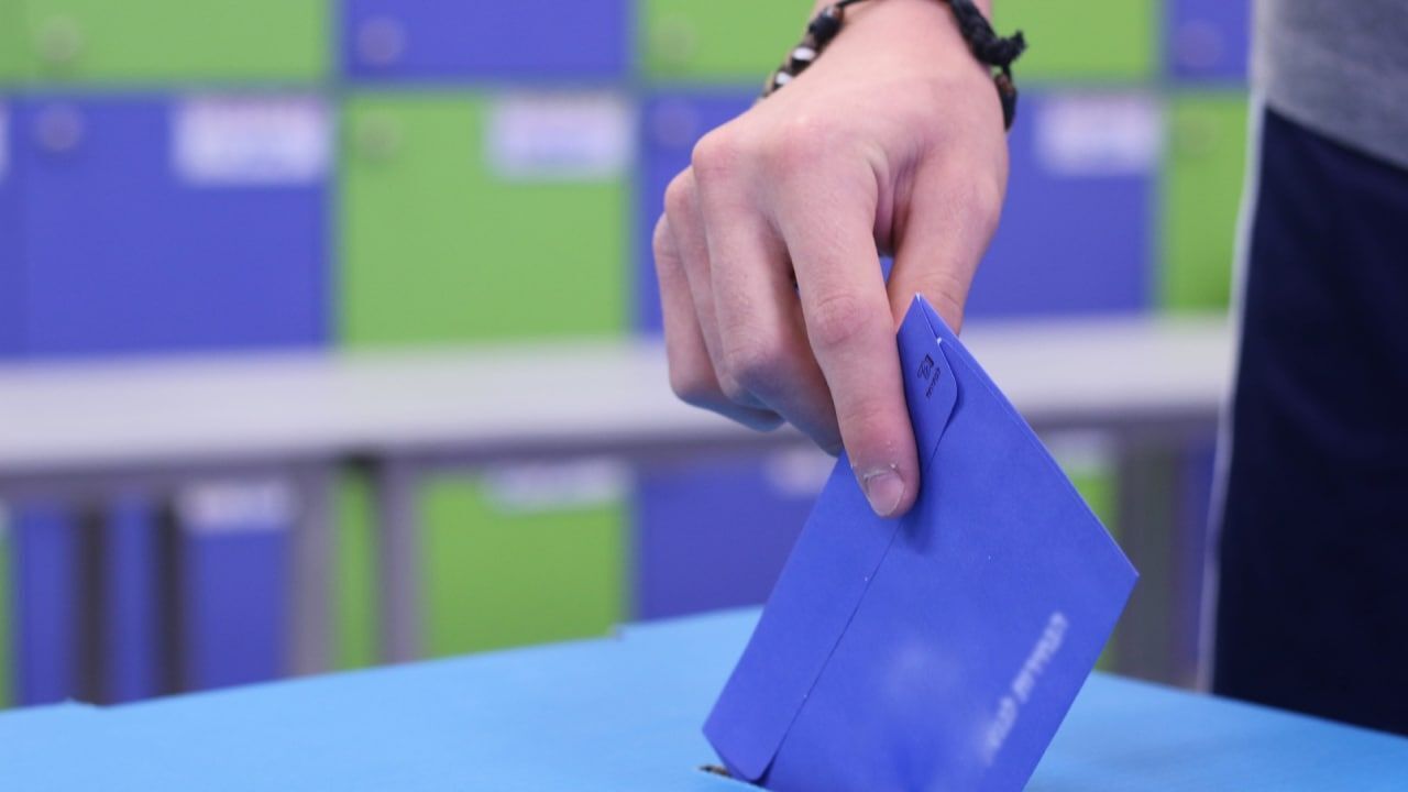 Следующий Президент России, или Кто достоин стать новым главой государства?