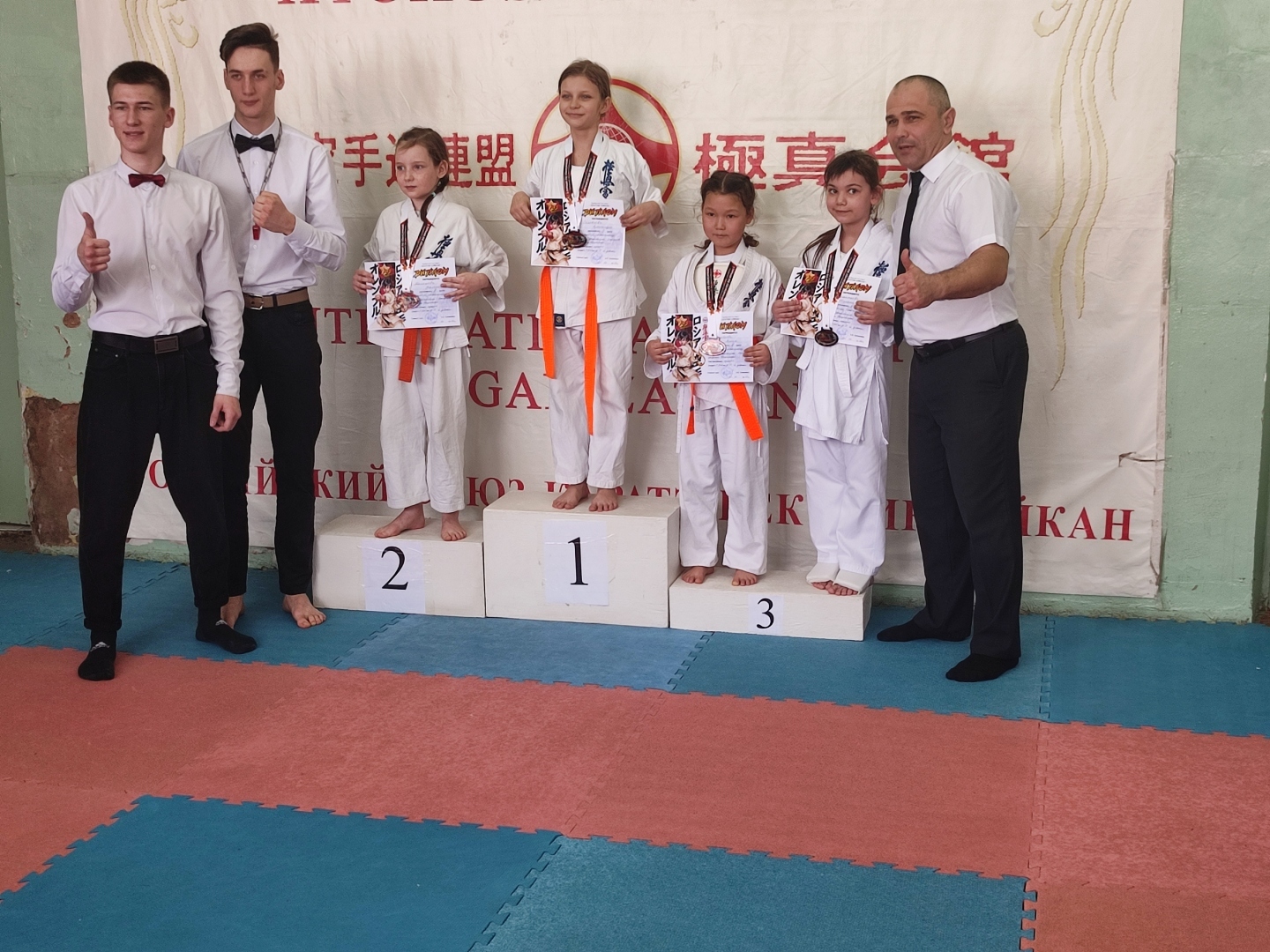 Как Вы относитесь к детскому боевому искусству?