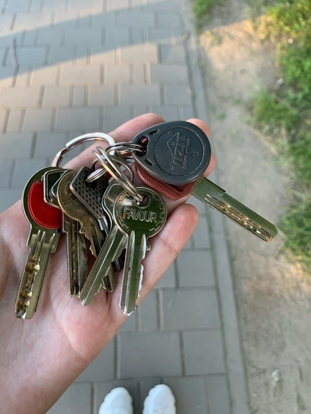 "Подведя черту..." (мой стих)