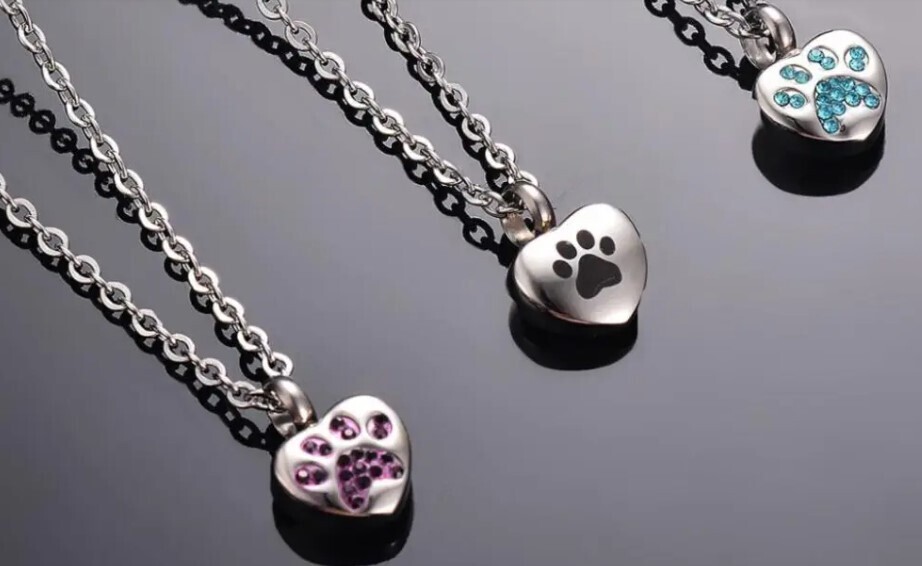 Как пережить смерть вашего друга? Три идеи поминовения.