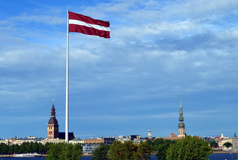 Латвия ограничит продление ВНЖ и выдачу ПМЖ гражданам РФ