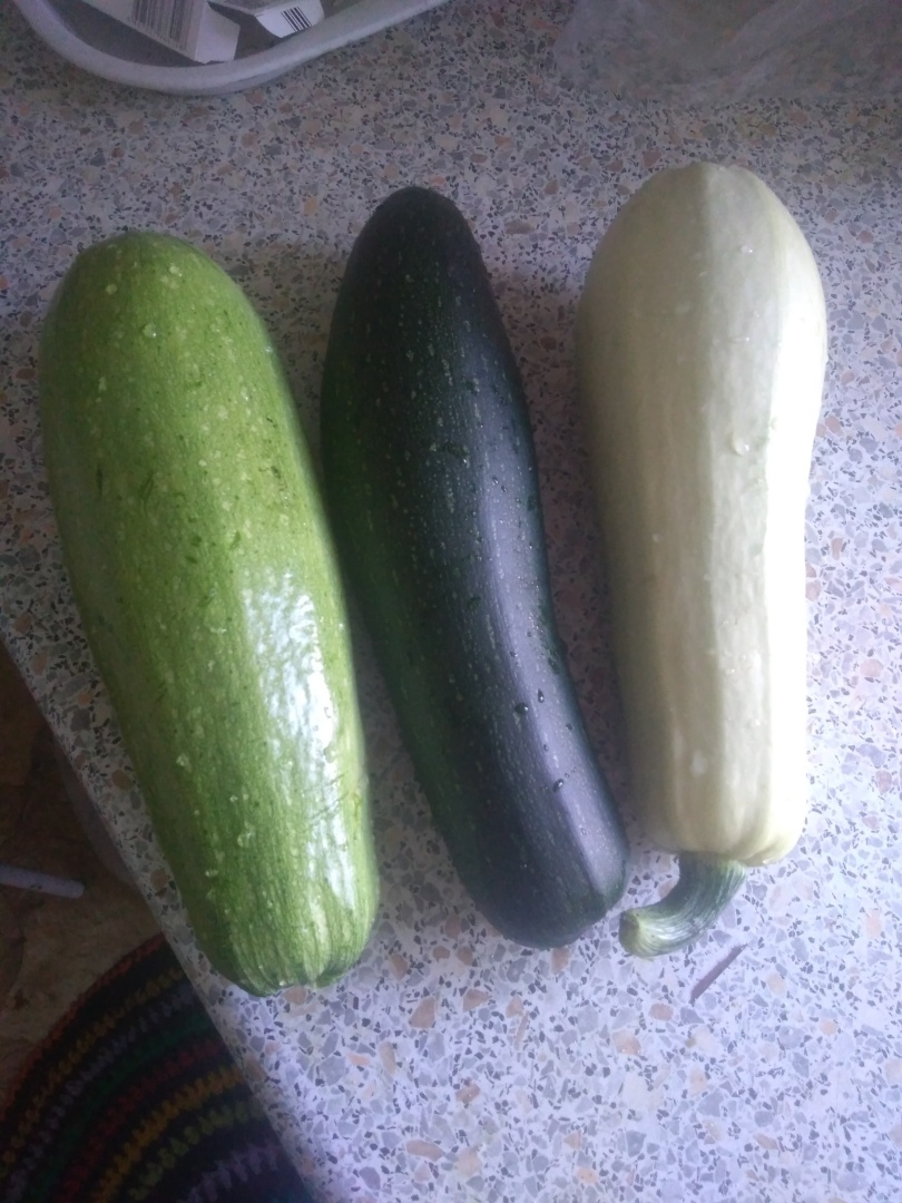 Как угадать, что там...