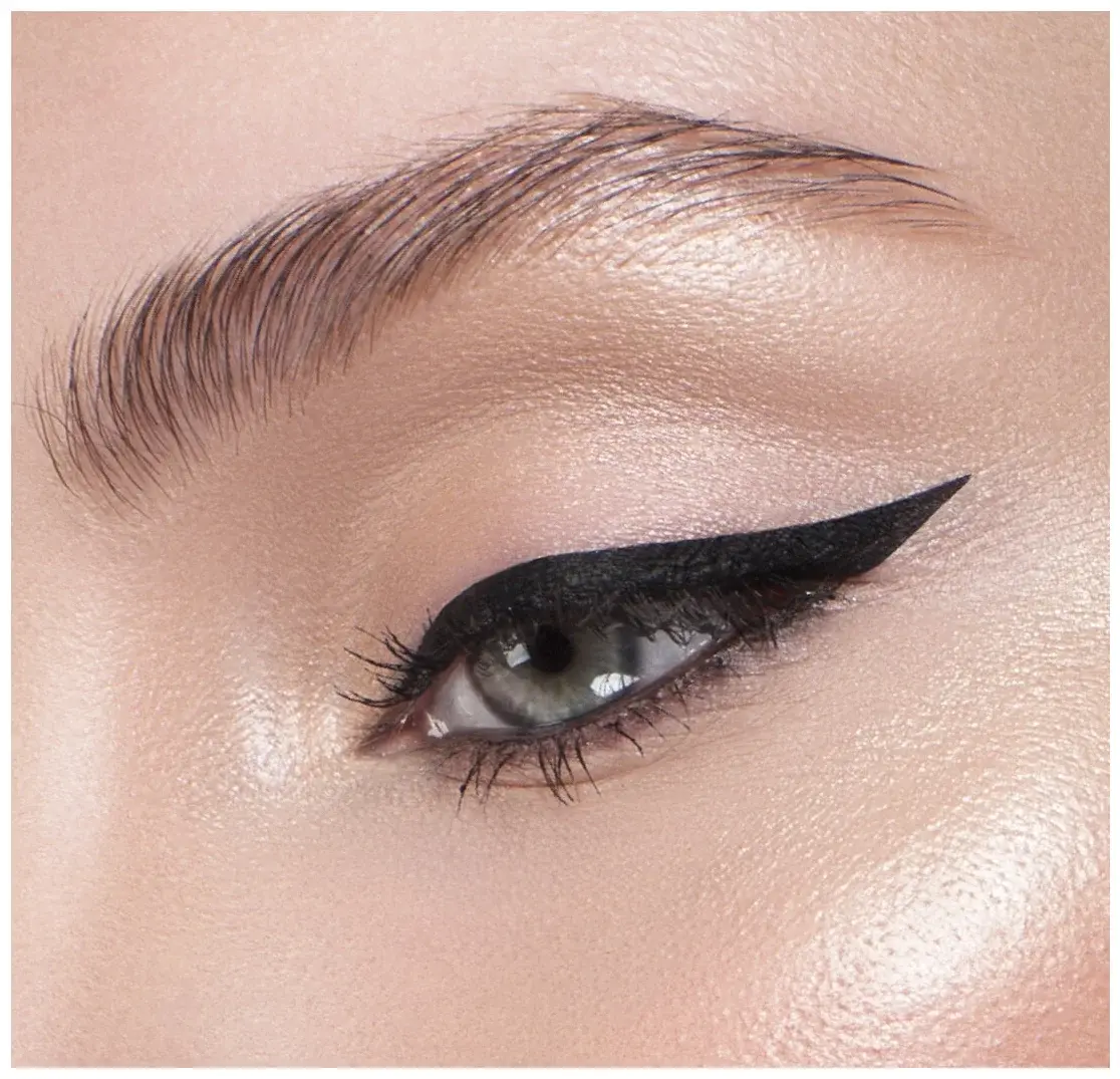 Что нужно знать о постоянном нанесении макияжа на лицо.