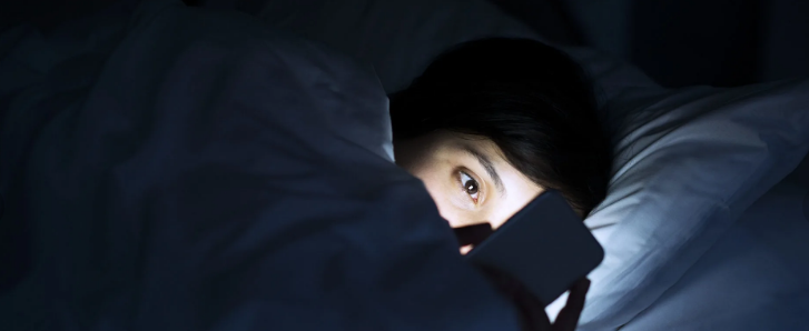 Как избавиться от преследования навязчивого поклонника. Может ли он понести ответственность за это?