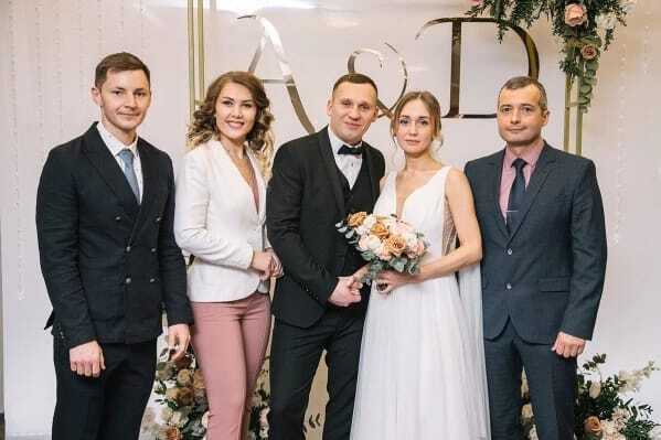 Три года спустя. Как изменилась жизнь экипажа "Уральских авиалиний", совершивших экстренную посадку на кукурузное поле.