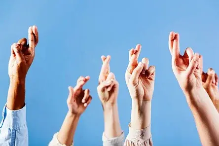 К 1 сентября Россияне могут получить до 34 000 рублей на школьника и 23 000 рублей на студента.