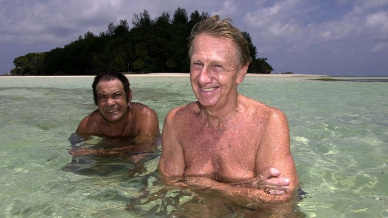 Человек, который купил тропический остров, и что он с ним сделал.