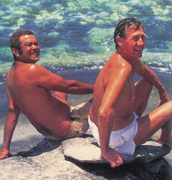 Человек, который купил тропический остров, и что он с ним сделал.