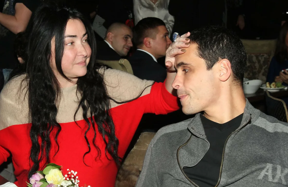 Лолита Милявская: "Я не первая фиктивная жена Дмитрия Иванова"