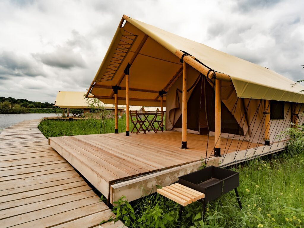 Какой выбрать глэмпинг?