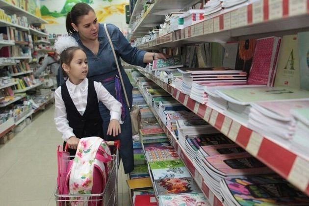 Цены на товары к школе выросли в разы. Фас начал проверки.