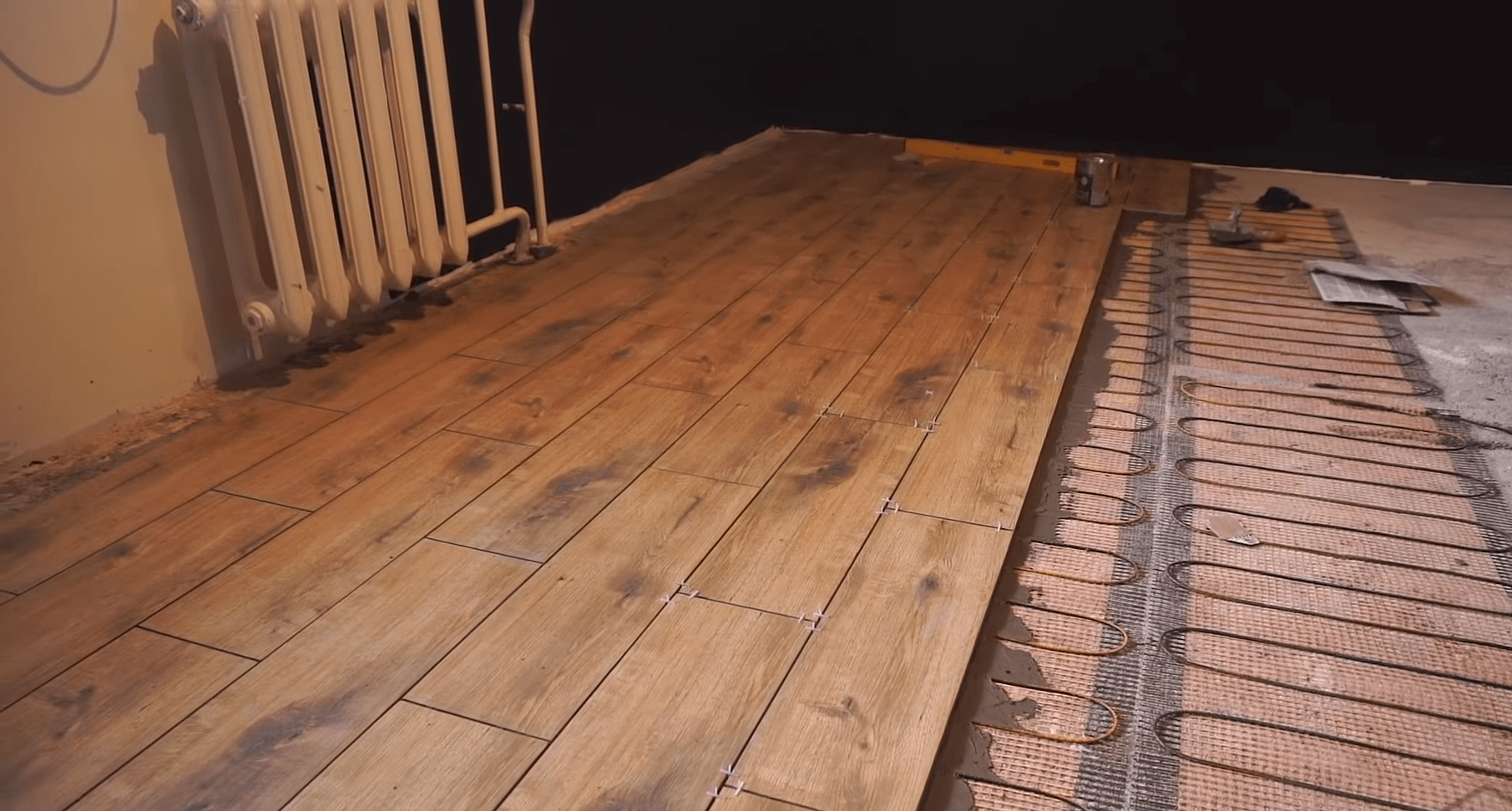 Преимущества и недостатки тёплых полов - две системы, водная и электрическая, выясняем, какая система тёплых полов лучше и где применяется