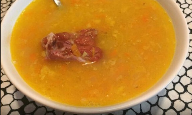 Чешский гороховый суп