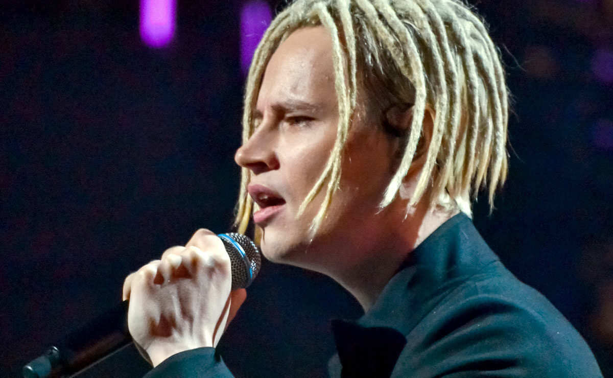 Певец "Шаман" Ярослав Дронов - нонсенс с либеральной внешностью, поймавший тренд на фоне непростых событий вокруг России