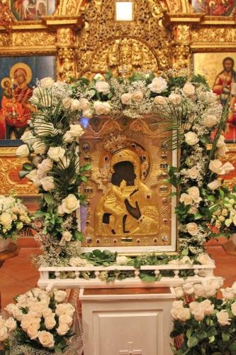 Свято-Троицкая Ипатьевская обитель в Костроме - колыбель дома Романовых. Продолжение истории Феодоровской иконы Богородицы