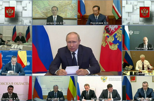 Леса горят, а Губернаторы ждут пинка от Путина.