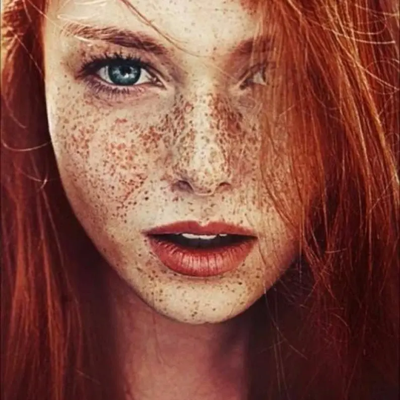 Не жираф, но в пятнышках.