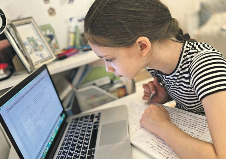 Дистант в школах в сентябре 2022 года: введут ли дистанционное обучение для школьников из-за новой волны ковида, где уже ввели? Комментарии Минздрава