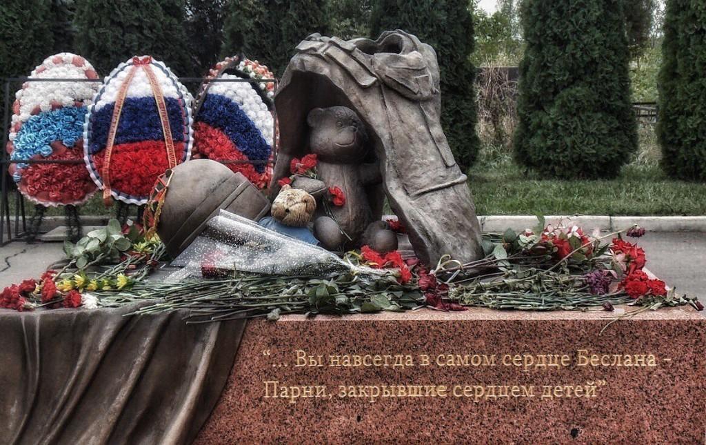 Как Саша Погребов спасся сам и спас сотню детей из горящей школы в Беслане 18 лет назад! Непридуманная история...