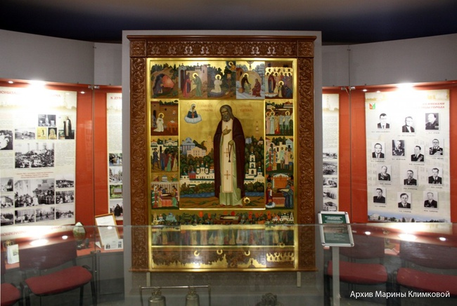 Ядерный центр и православная святыня в Сарове