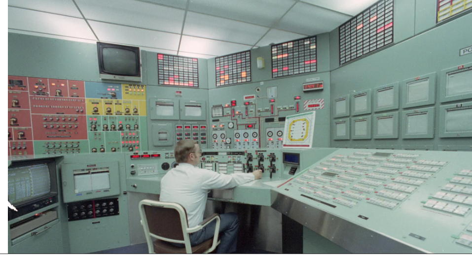 Гордый ядерный город пытается вспомнить бомбу