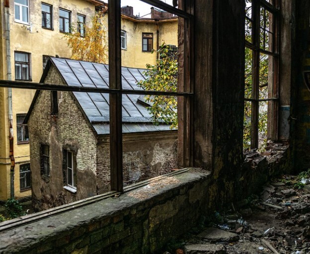 Как выглядит самый старый дом в России