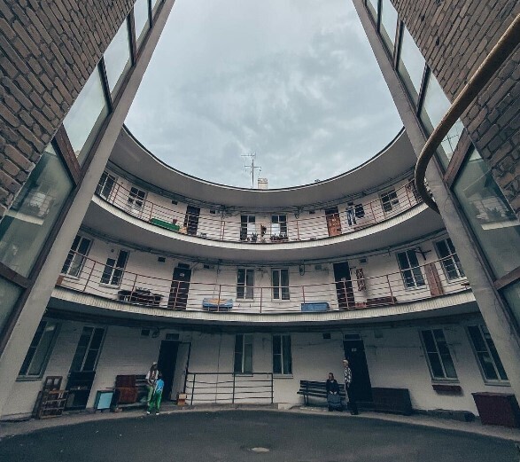 Почему в СССР строили круглые дома