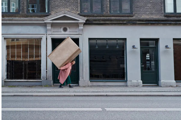 Продолжайте, просите о помощи. Люди с радостью ее оказывают.