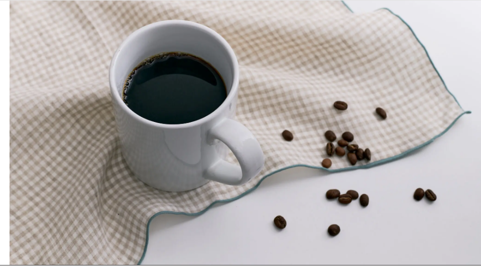 Употребление кофе связано с более низким риском смертности, новое исследование показало.