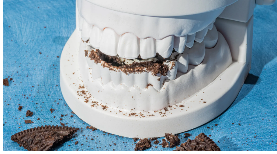 Худшие продукты и напитки для ваших зубов