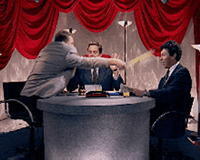 Как Владимир Жириновский вежлив в видео с Гарри Каспаровым. Но обычно Жириновский всегда конфликтен и скандален. Непредсказуемый.