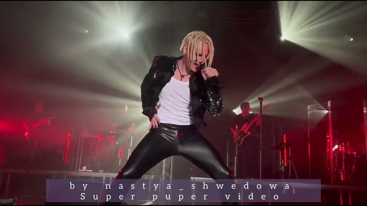 Певец Шаман – Российское оружие.