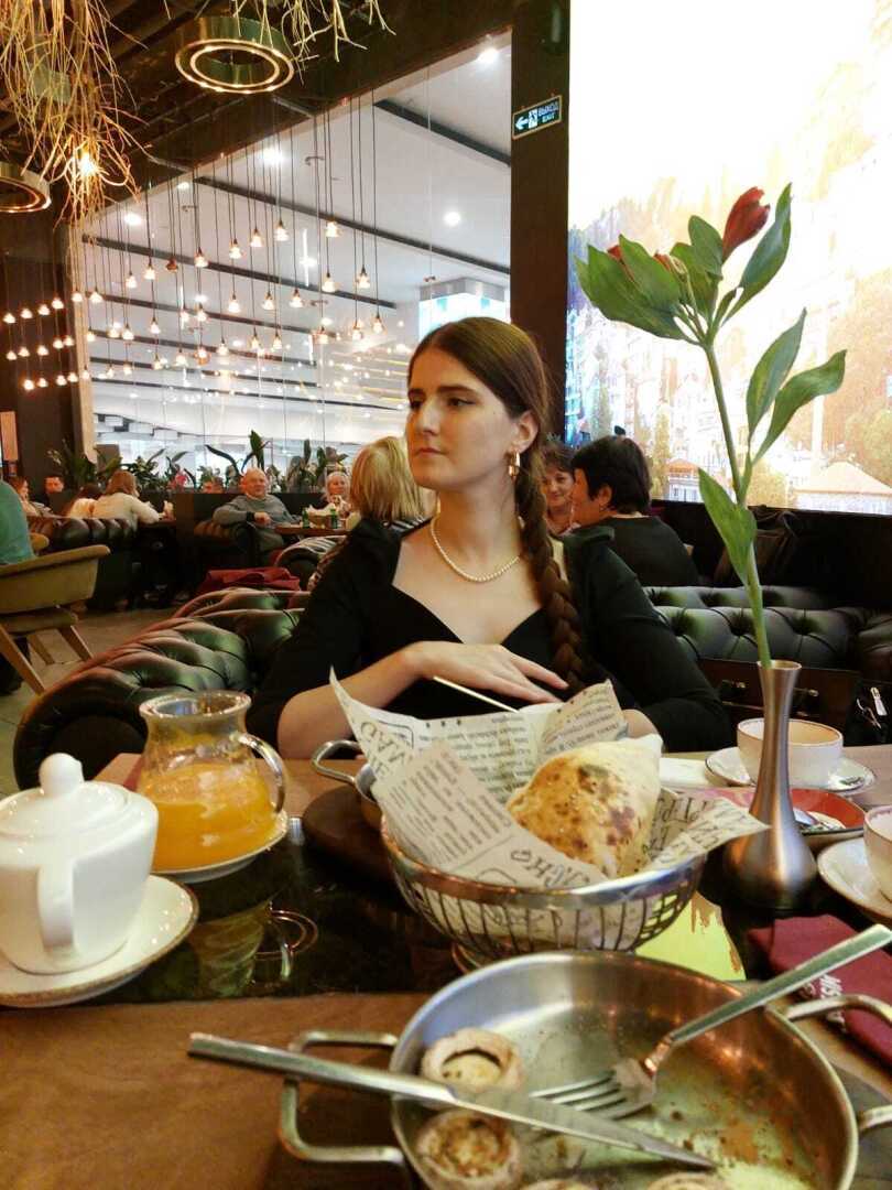 Как правильно обращаться к судье: «Ваша честь» 👨‍⚖️ или «Уважаемый суд»?👩‍⚖️