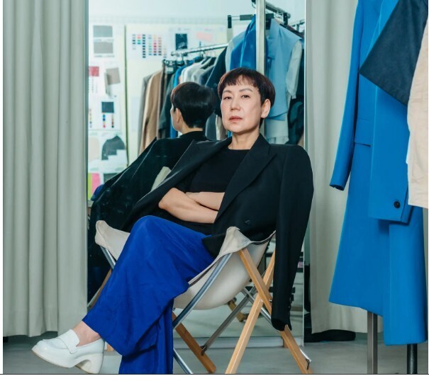 Мать южнокорейской мужской одежды катается на K-Wave