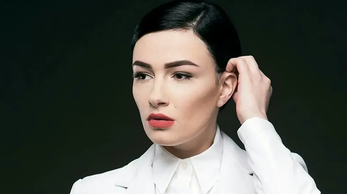 Певица Анастасия Приходько всерьез задумала стать президентом Украины