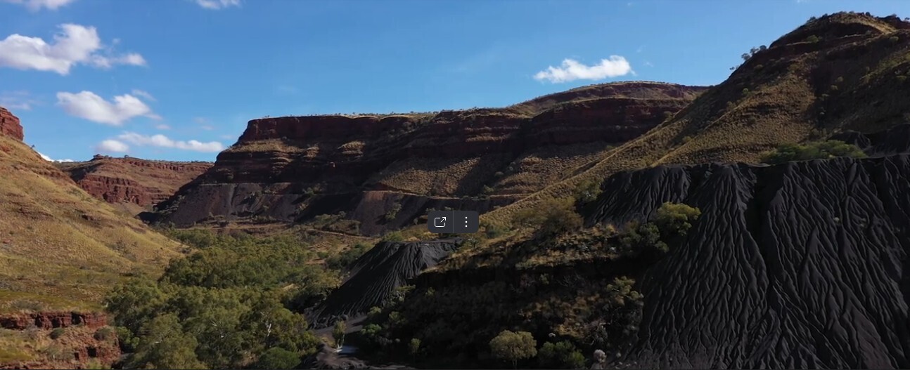 Последние дни захолустного городка, где каждый вдох может быть токсичным