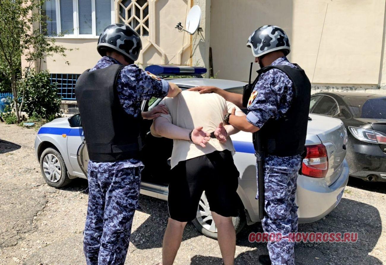 Уклонисты от военной службы, - уже в розыске: как розыскивают уклонистов и какие страны их выдают обратно в РФ?