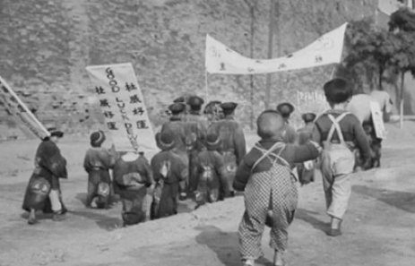 Почему китайцы не прикрывают детям попу и что такое кайданку?