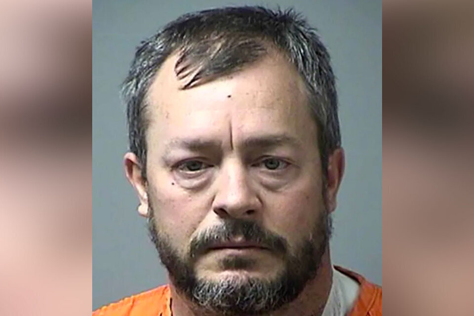 Мужчина из Миссури виновен в убийстве своей девушки, ее детей и матери после турнира по покеру