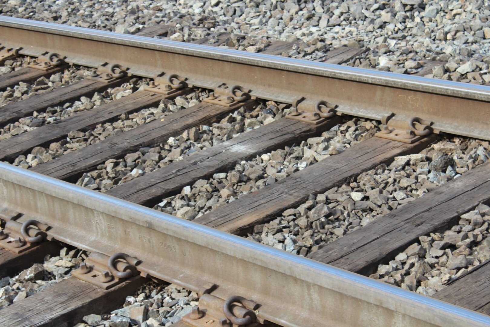 Смерть на рельсах.Трагедия в Ростовской области,пожилая женщина долго думала.