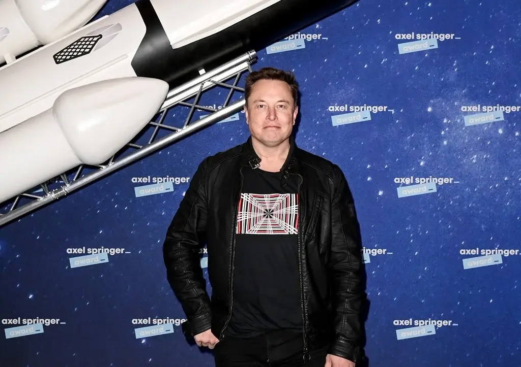 В США объяснили роль Маска в переговорах: Vice узнал, что Маск общался с Путиным перед публикацией плана по Украине