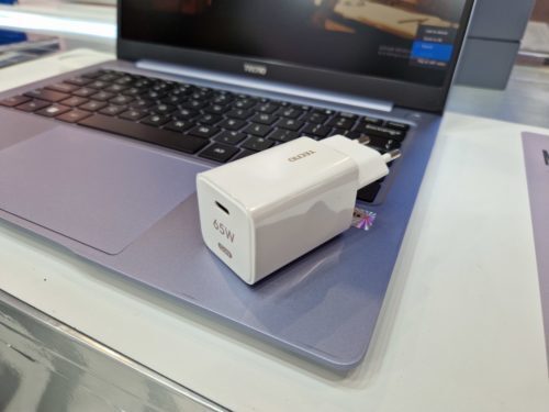 На выставке IFA был представлен TECNO MEGABOOK T1 с аккумулятором мощностью 70 Втч и зарядным устройством GaN